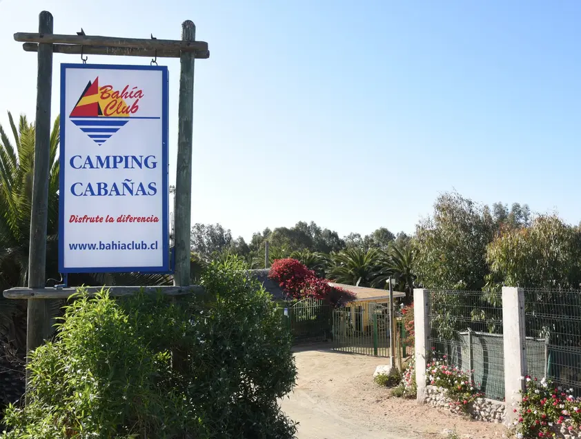 Bahía Club, Camping y Cabañas